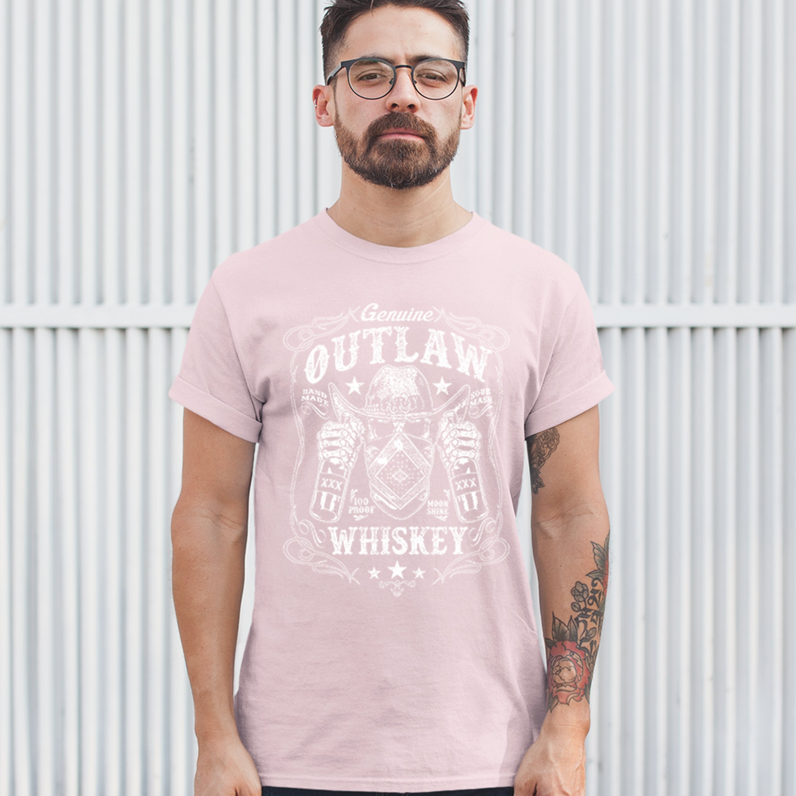 Genuine Outlaw Whiskey T-shirt XXX Sour Mash Moonshine Drinking Men's Tee - 第 45/57 張圖片