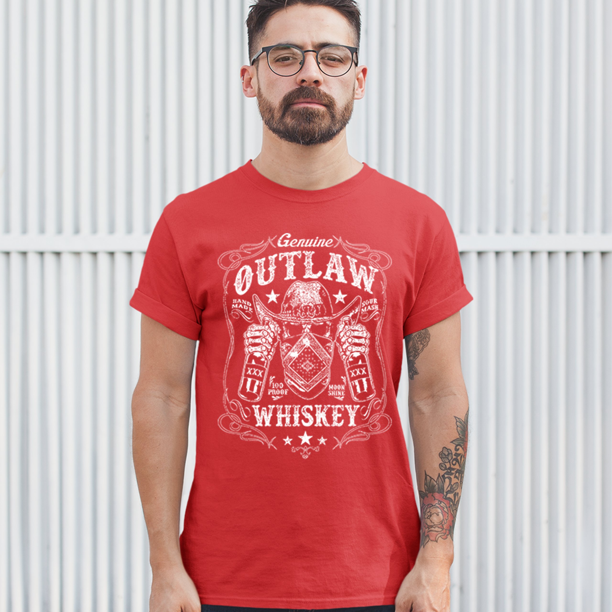 Genuine Outlaw Whiskey T-shirt XXX Sour Mash Moonshine Drinking Men's Tee - 第 21/57 張圖片