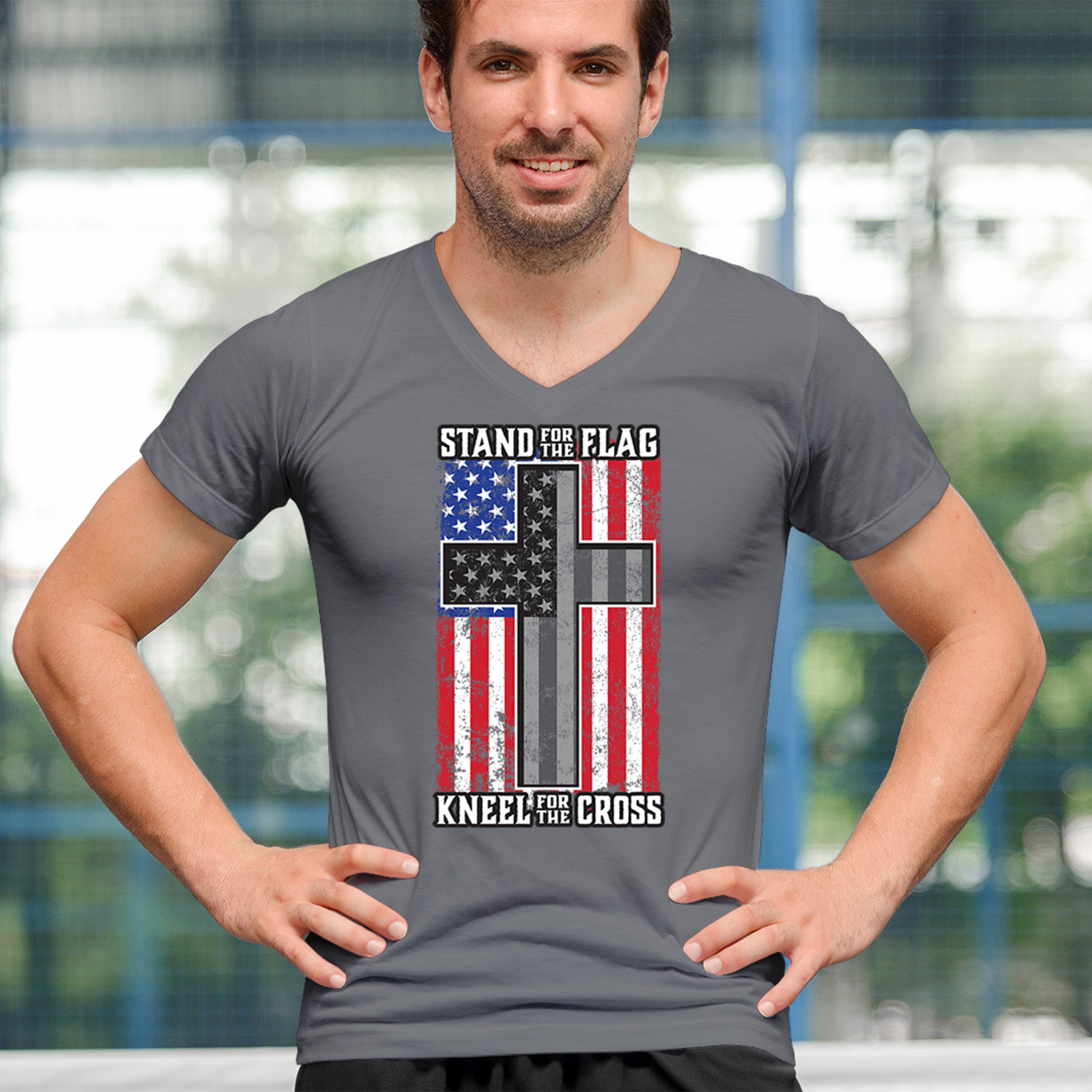 Stand for the Flag Kneel for the Cross V-Neck T-shirt American Patriotic Tee - 第 26/29 張圖片