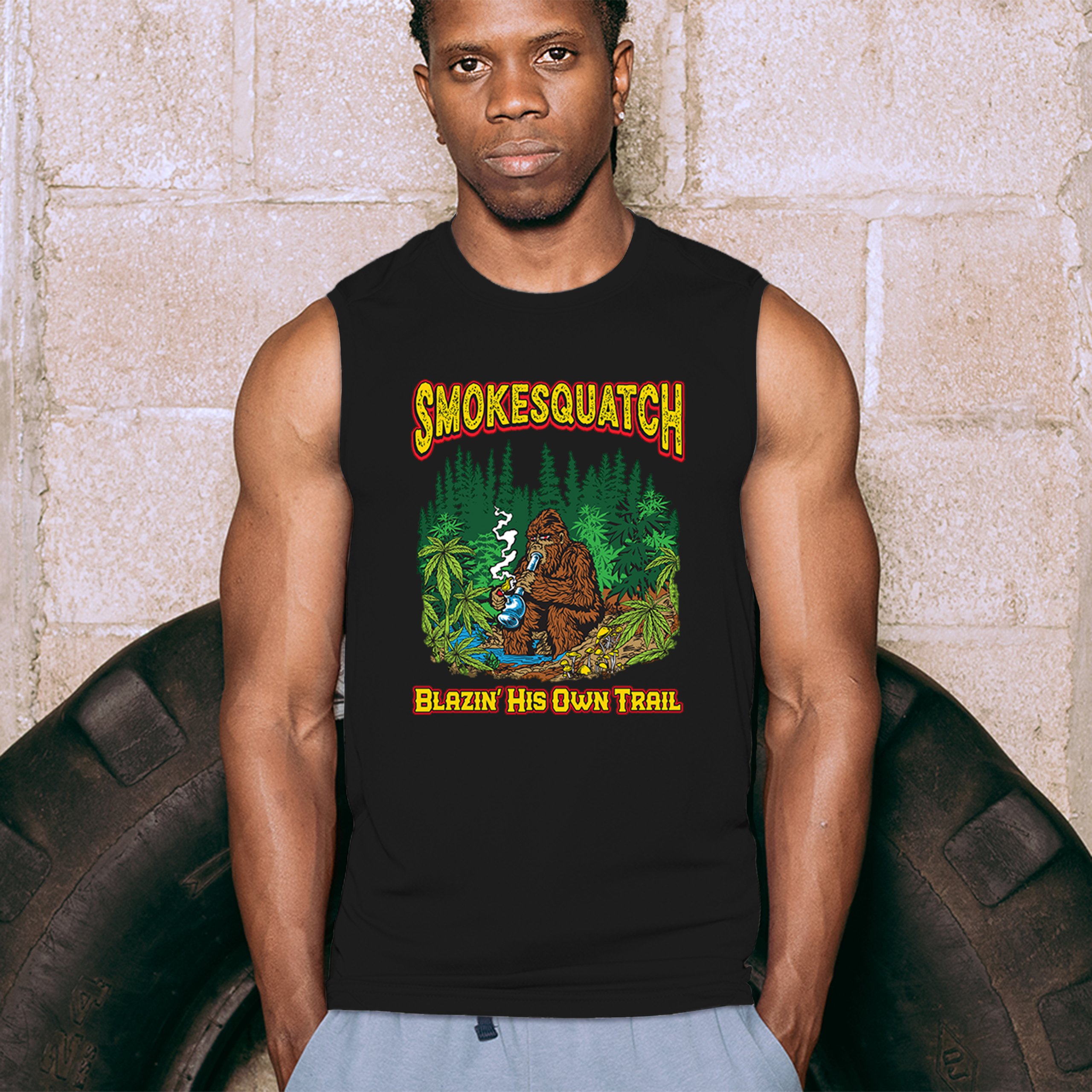 ALTRA Smokesquatch Bigfoot Weed Muscle Shirt Blazin Own Trail Bong Cannabis Uomo