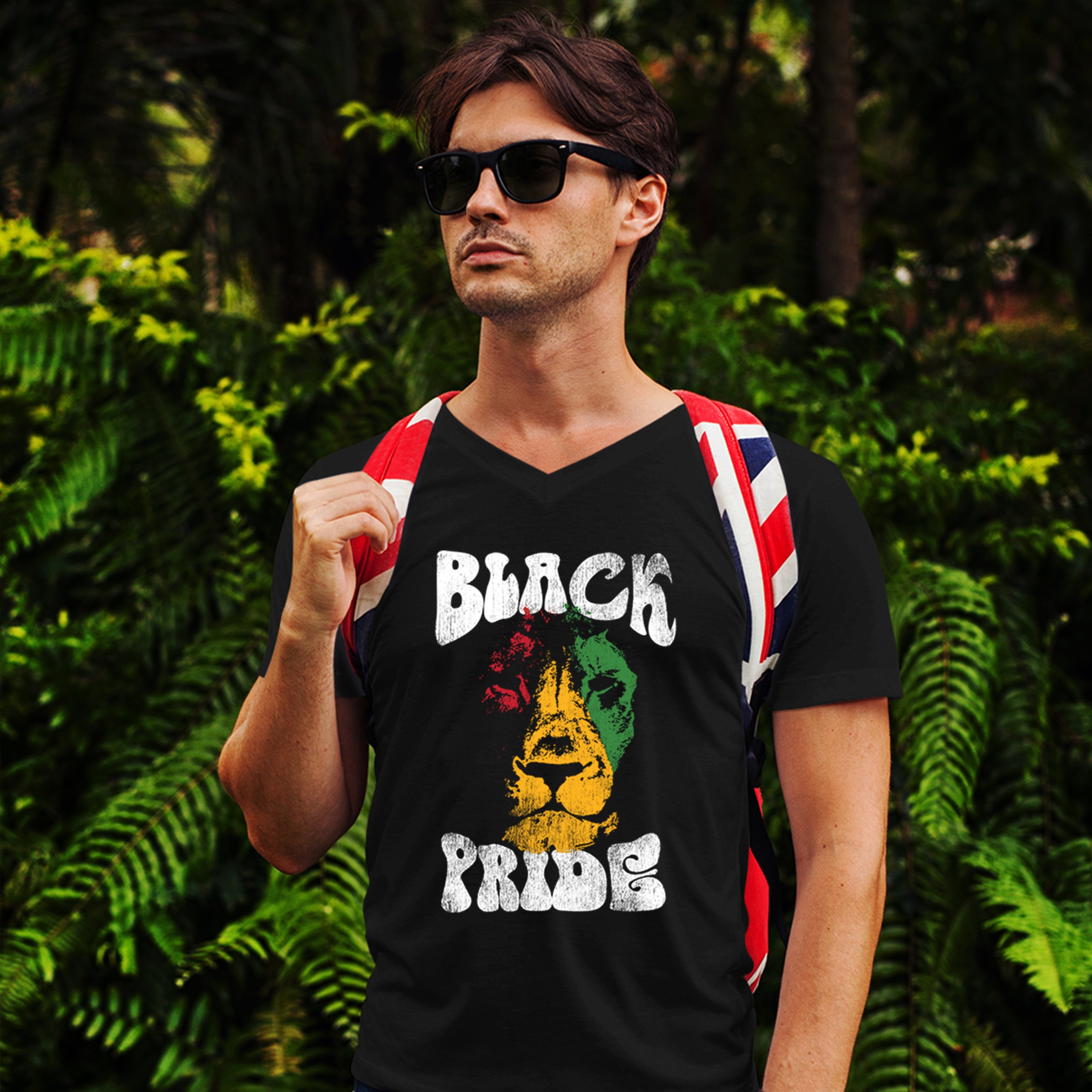 ALTRA T shirt Black Pride collo a V nera cultura equality BLM leone africano