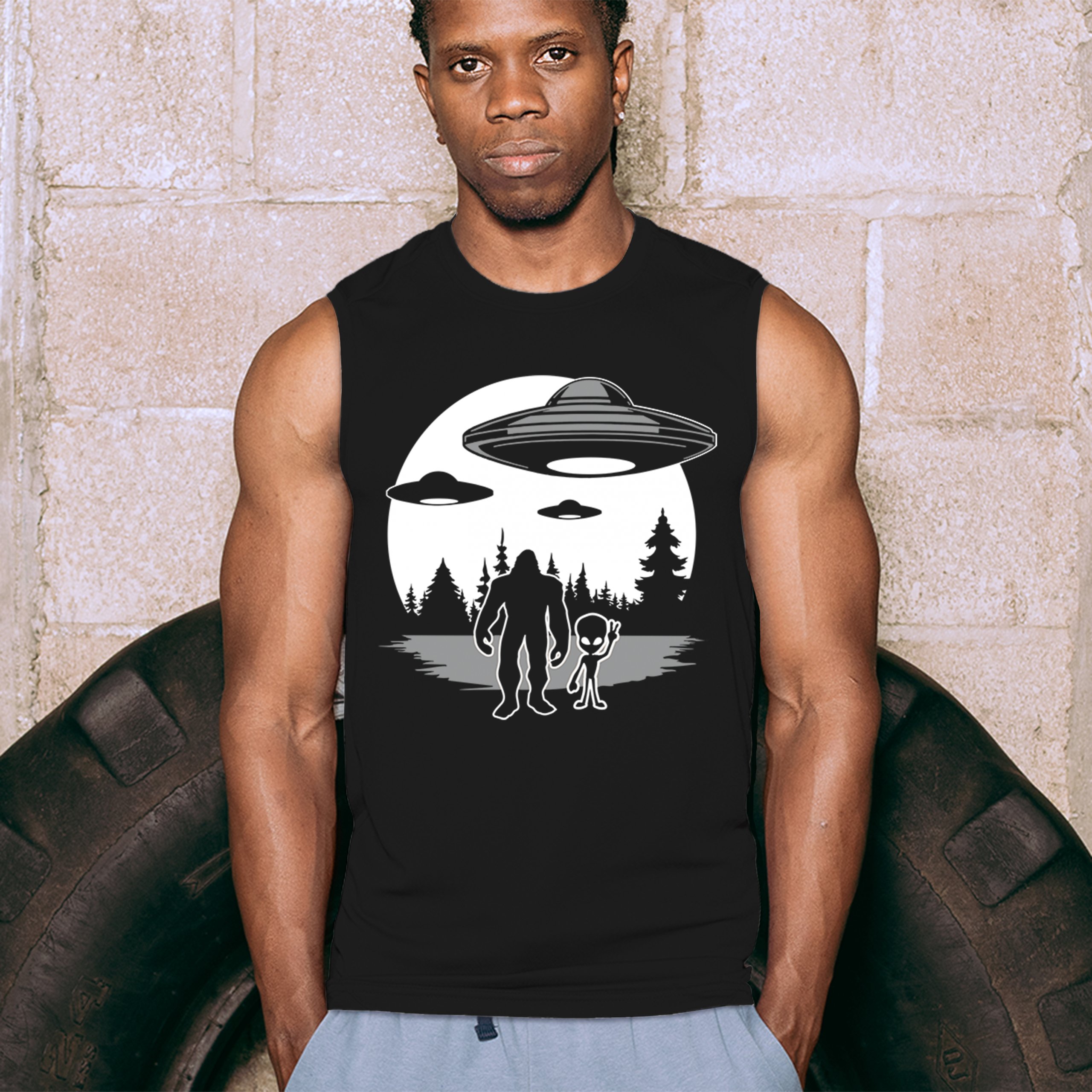 Best Friends Alien Bigfoot Moon Muscle Shirt Space UFO Sasquatch Believe Men's - Picture 5 of 29