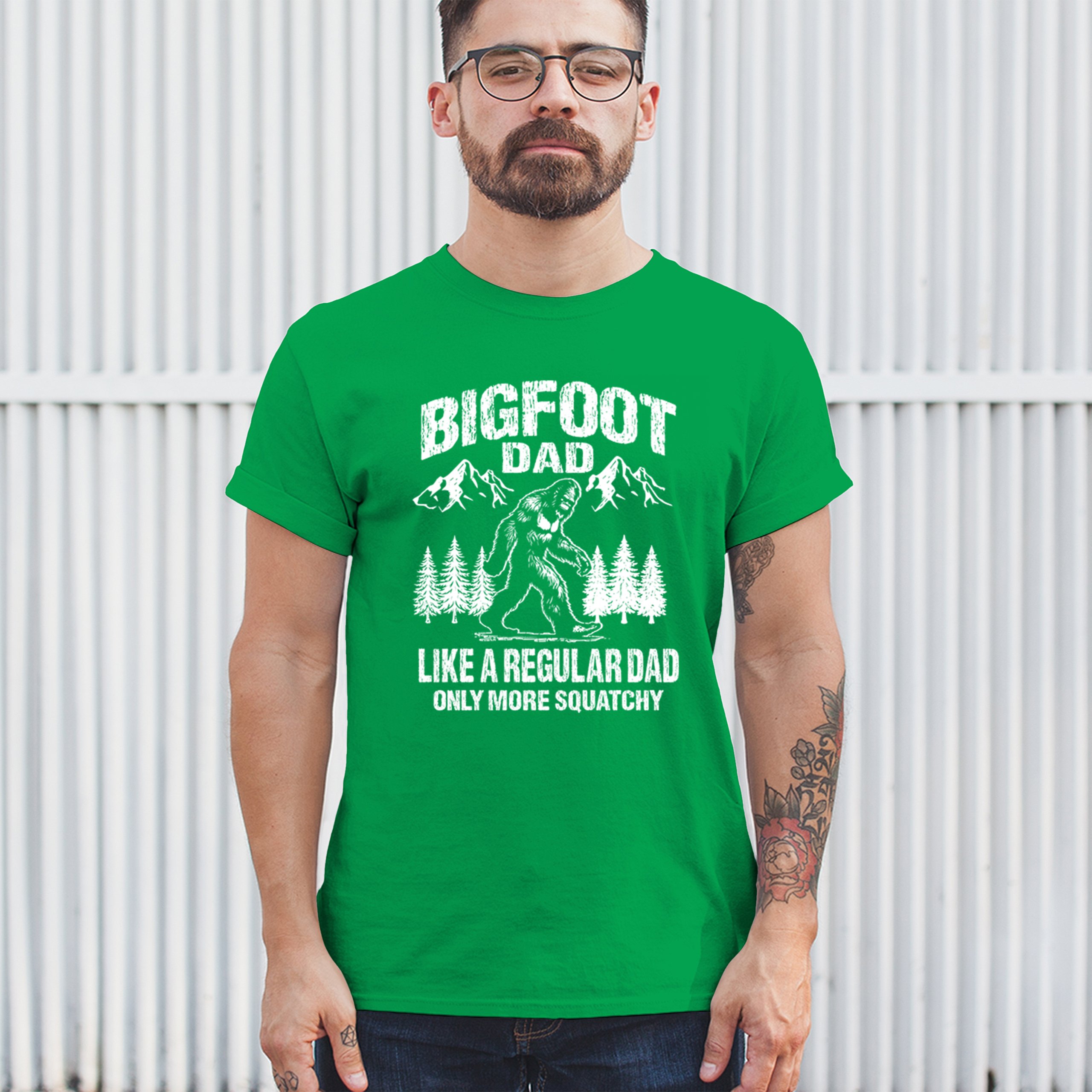 Bigfoot Dad T-shirt Fun Daddy Sasquatch Dad Joke Yeti Father's Day Men's Tee - Picture 33 of 64