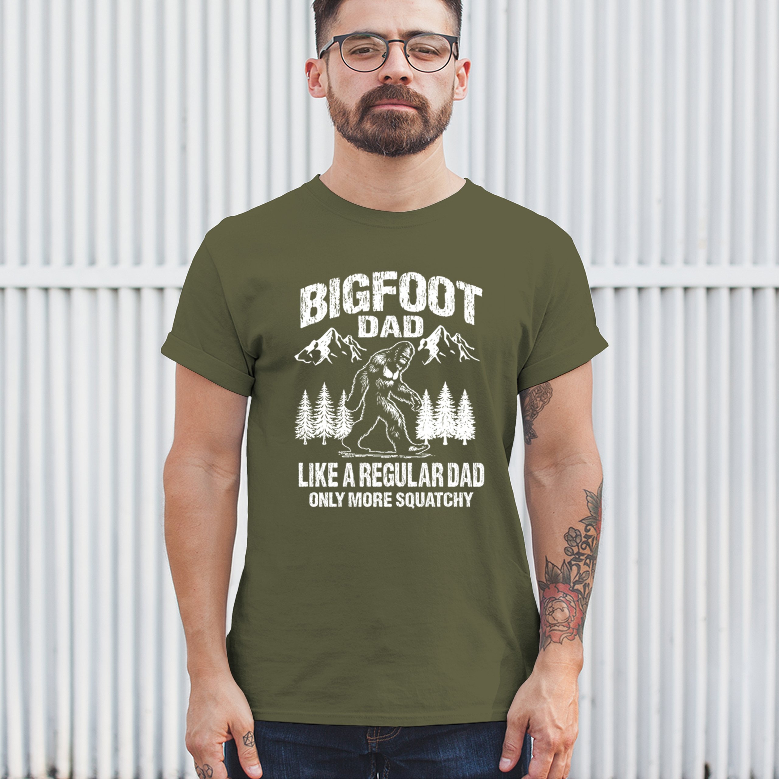 Bigfoot Dad T-shirt Fun Daddy Sasquatch Dad Joke Yeti Father's Day Men's Tee - Picture 54 of 64