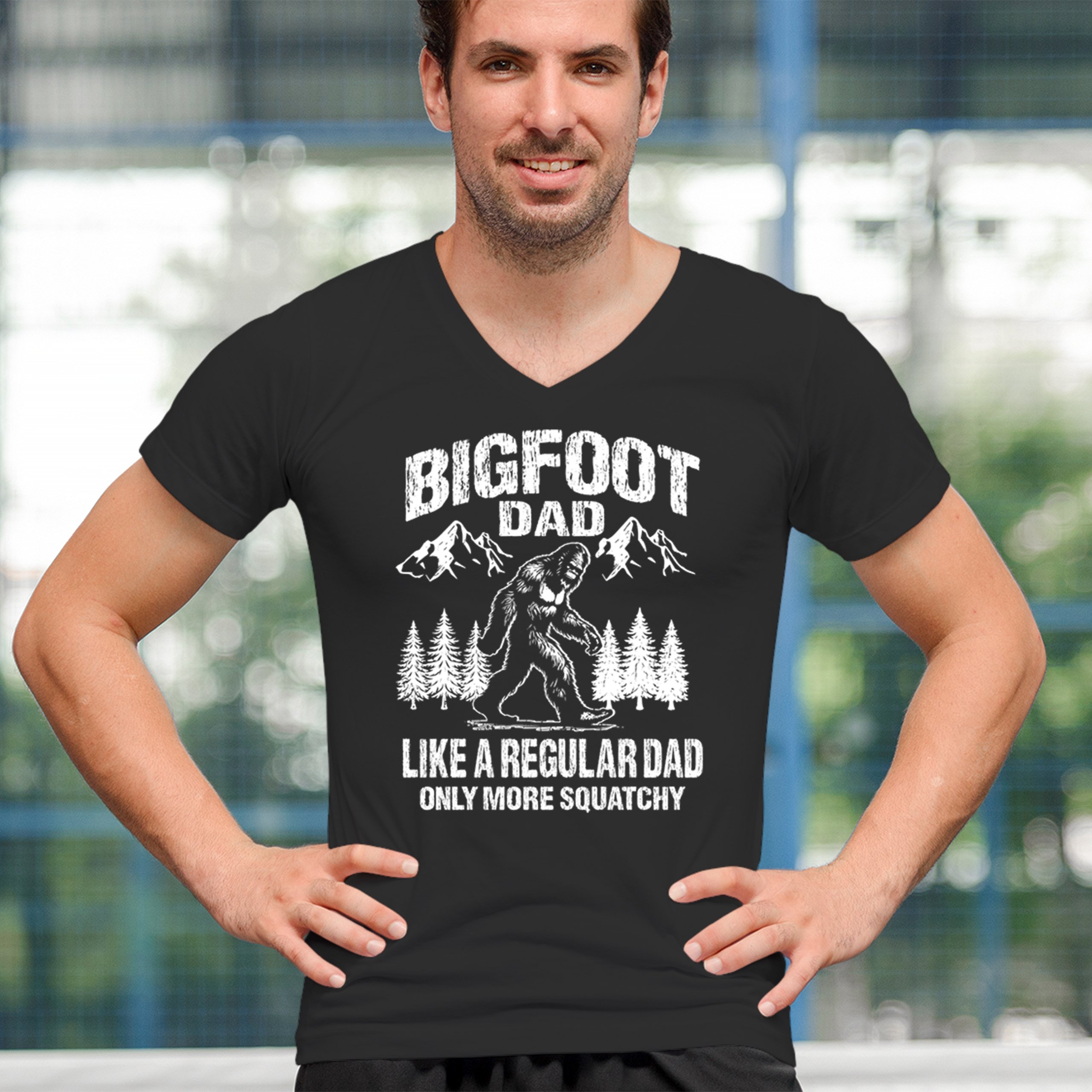 ALTRA T shirt scollo a V Bigfoot papà divertente papà sasquatch papà scherzo yeti festa del papà maglietta
