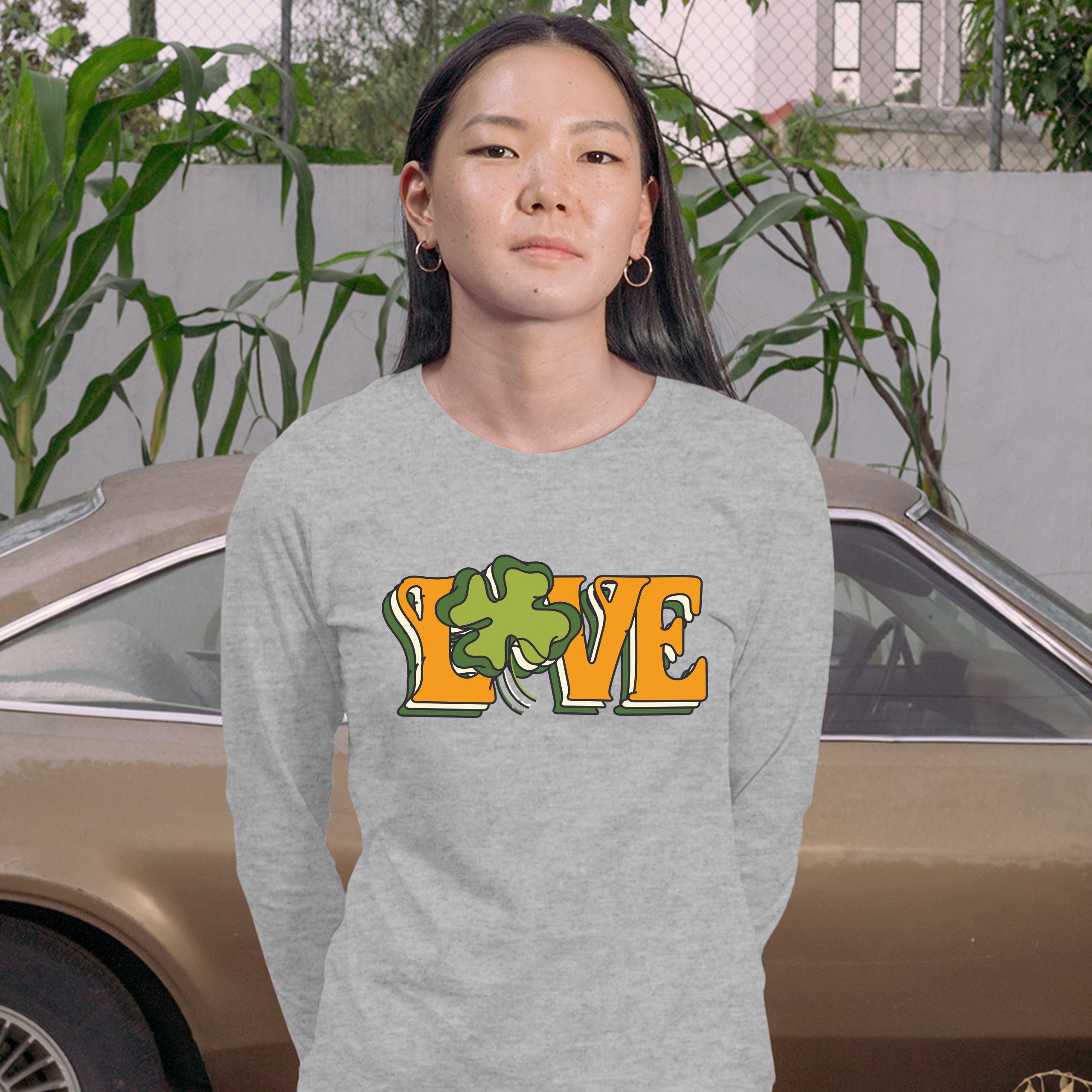 LOVE Women's Long Sleeve T-shirt Irish Shamrock St Patrick's Day Holiday Clover - Picture 9 of 29